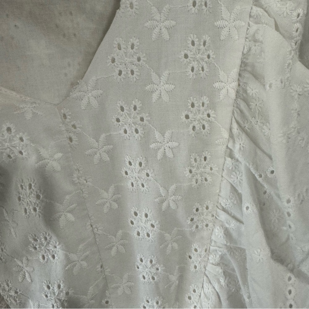 Elizabeth and James textile white eyelet ruffle dress med - Picture 5 of 7